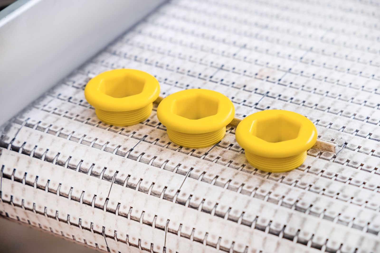 stampaggio materie plastiche 2 scaled ff1b1599